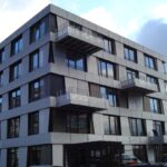 Streckmetall genutzt als Balkonumgrenzung und Fassadenverkleidung an einem Gebäude in Bremen